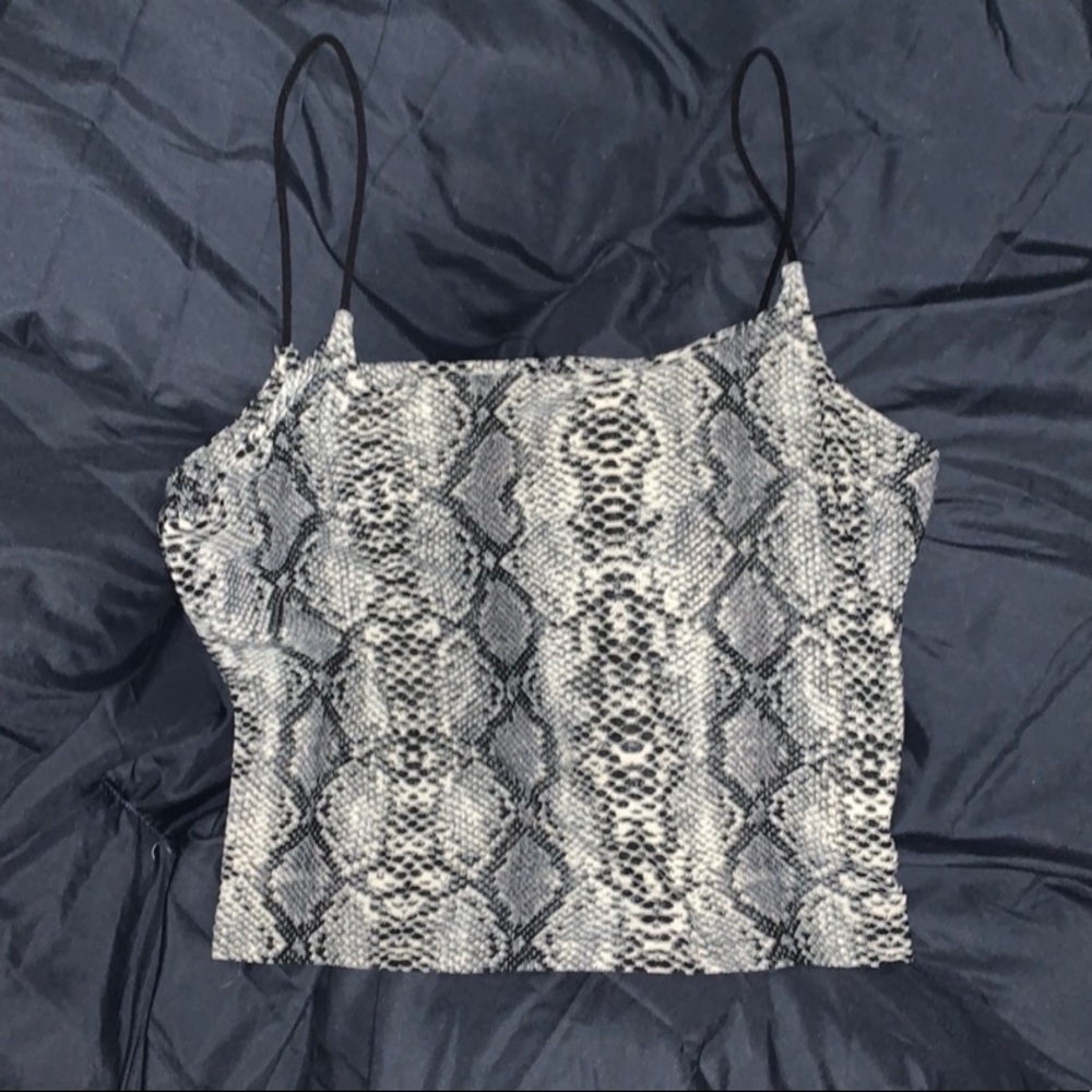 Snake print cropped tank top